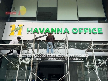 Chữ nổi mica hông inox có đèn